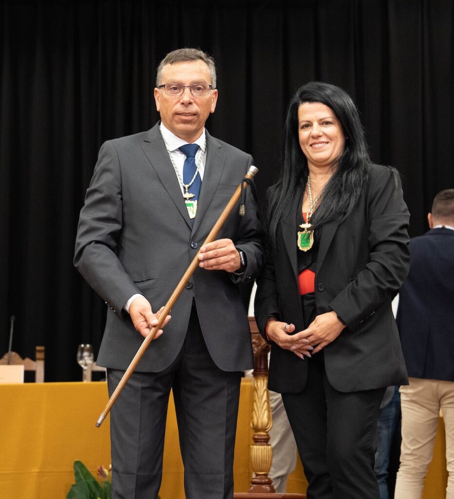 El Alcalde junto a Fabiola Calderín